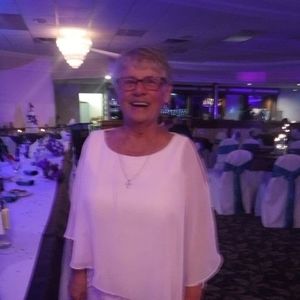 Meet your Posher, Estelle